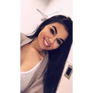 Meet your Posher, Olivia